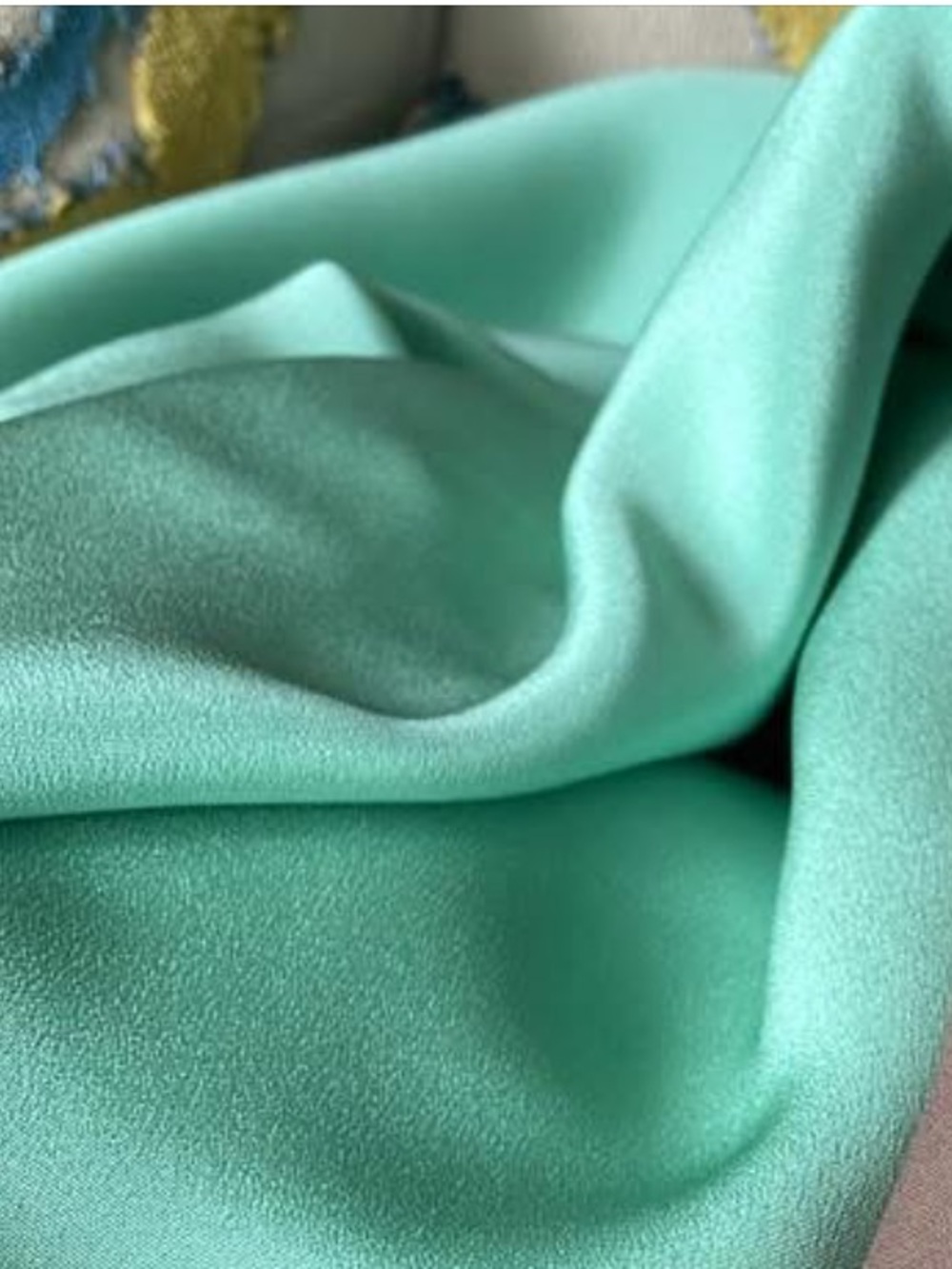 100% SILK New 2 Yards Midweight Green Apple Beautiful Drape